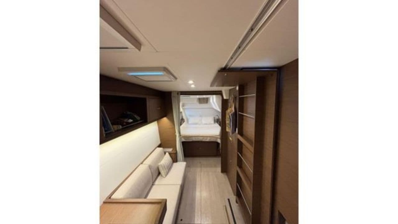 Lagoon 450 F view 12
