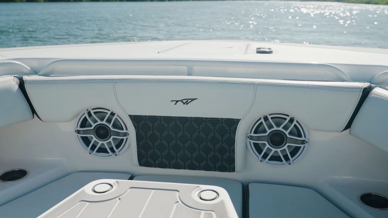 Tidewater 380 CC Adventure view 22