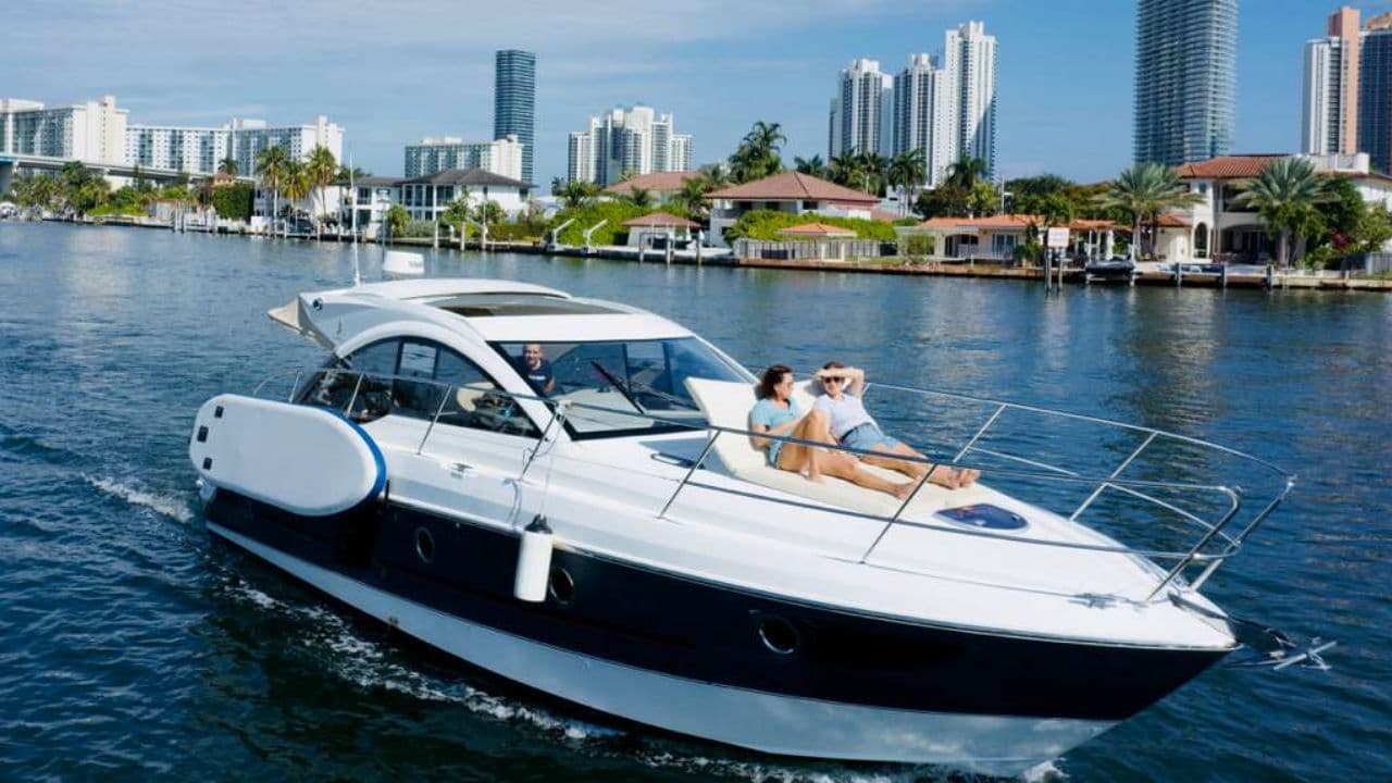 Beneteau Gran Turismo 38 view 10