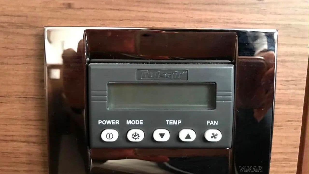 Grand DeLuxe I view 8