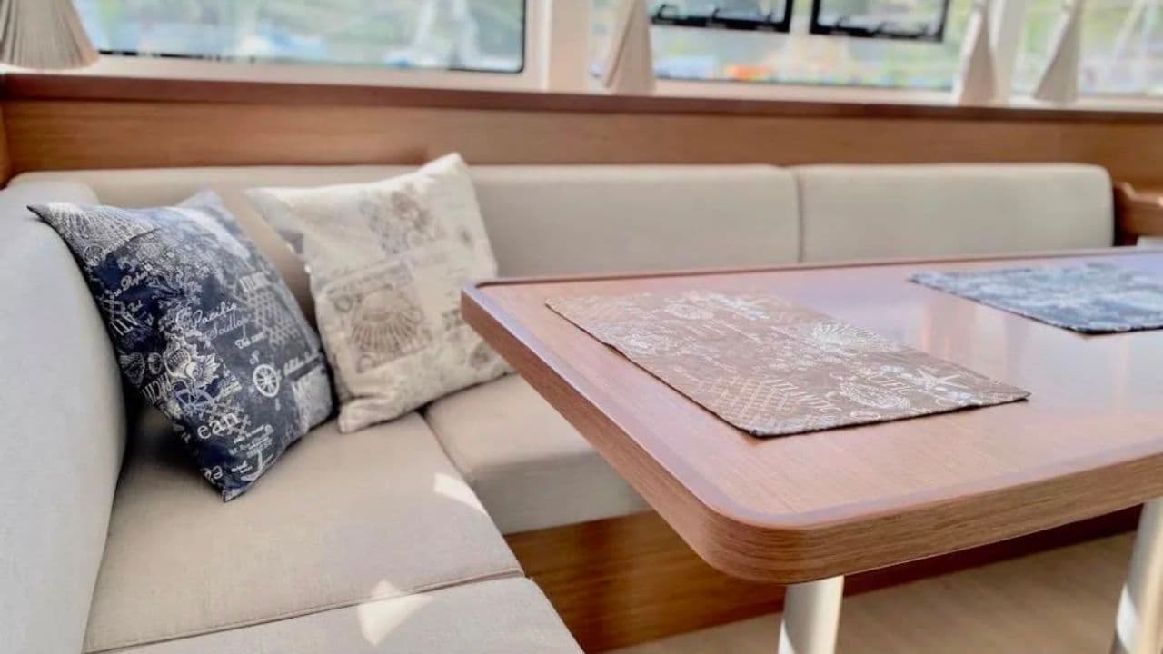 Lagoon 42 view 6