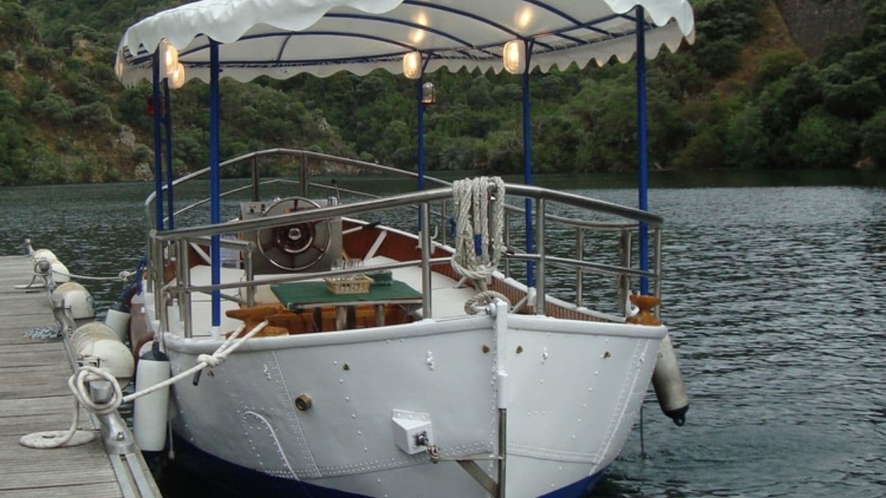 MEDINA Classic Passenger Boat view 2