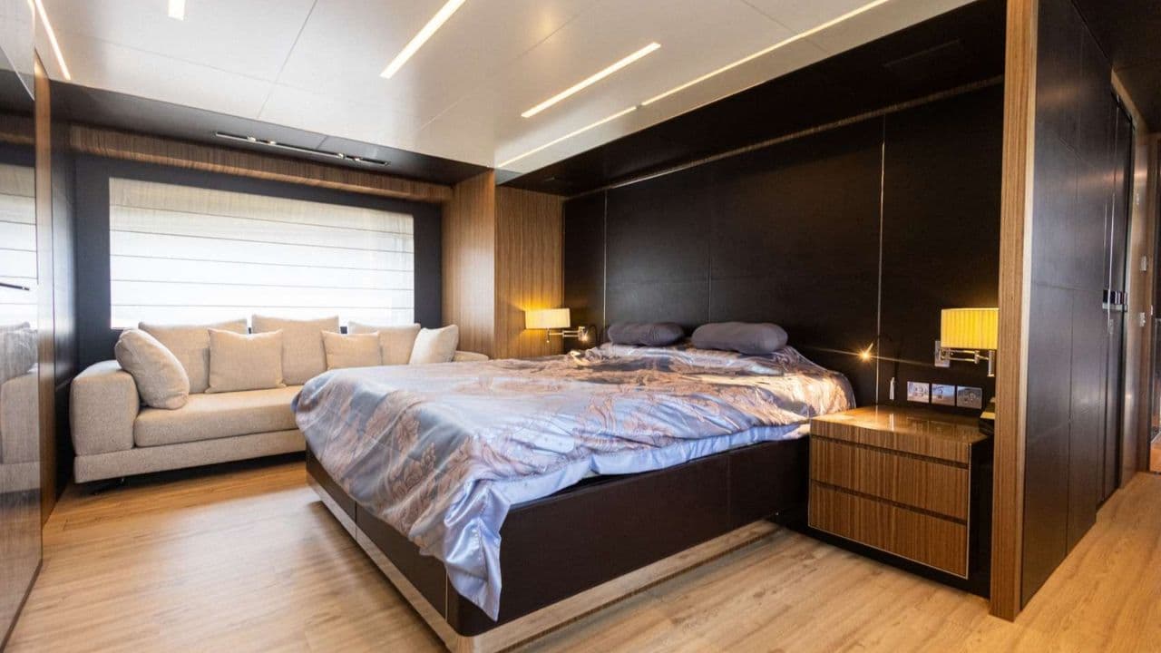 Motor Yacht Riva 100 for Sale view 14