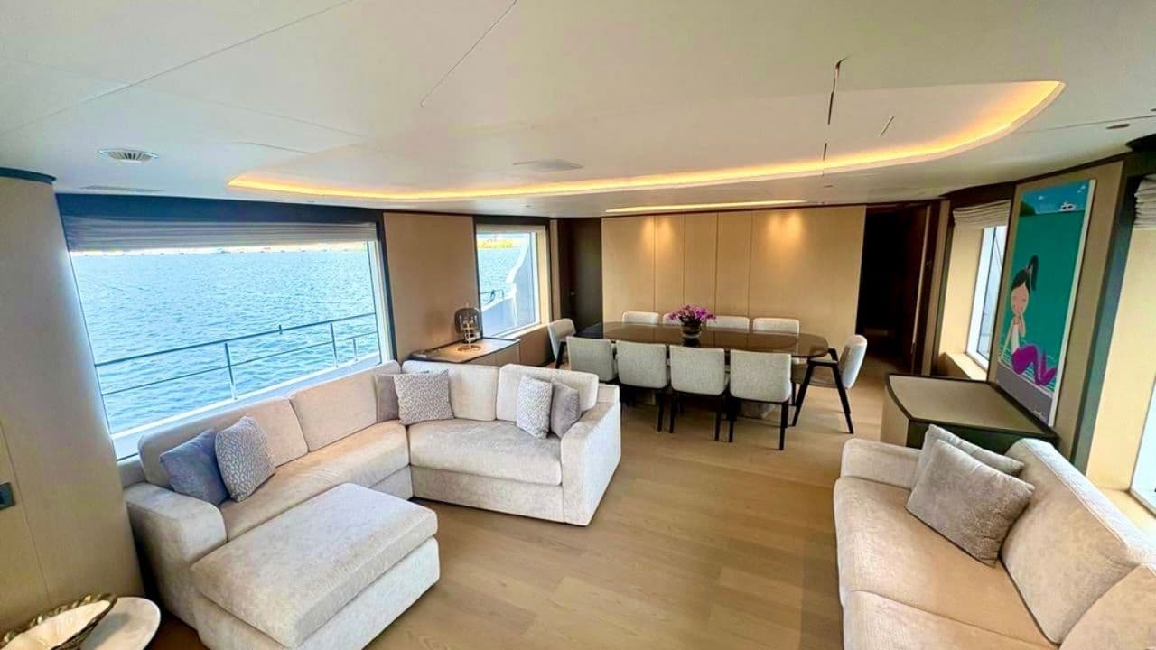 Benetti Delfino 95 view 14