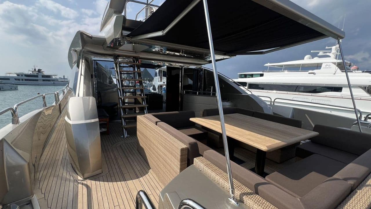 Sunseeker 108 Motor Yacht for Sale view 4