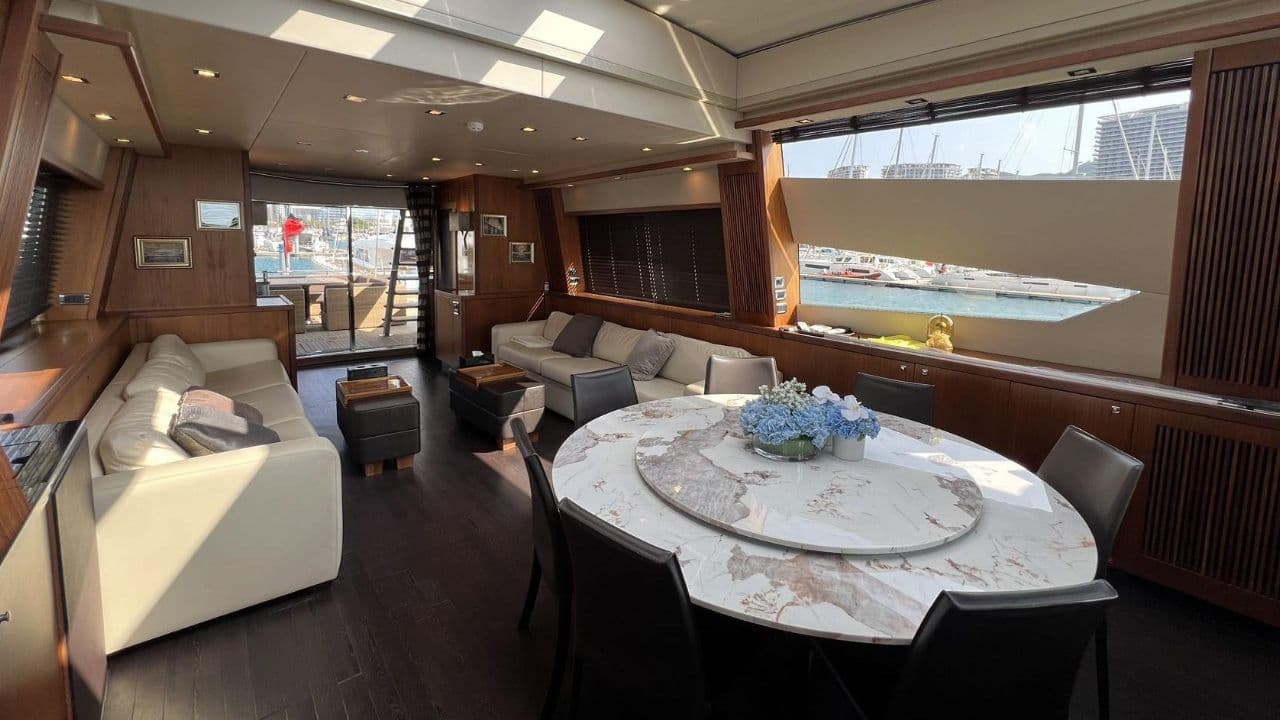 Sunseeker 108 Motor Yacht for Sale view 9