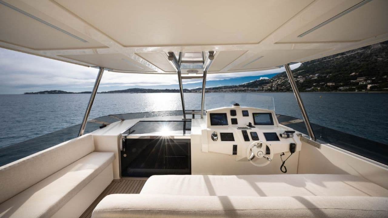 CECILOU view 30