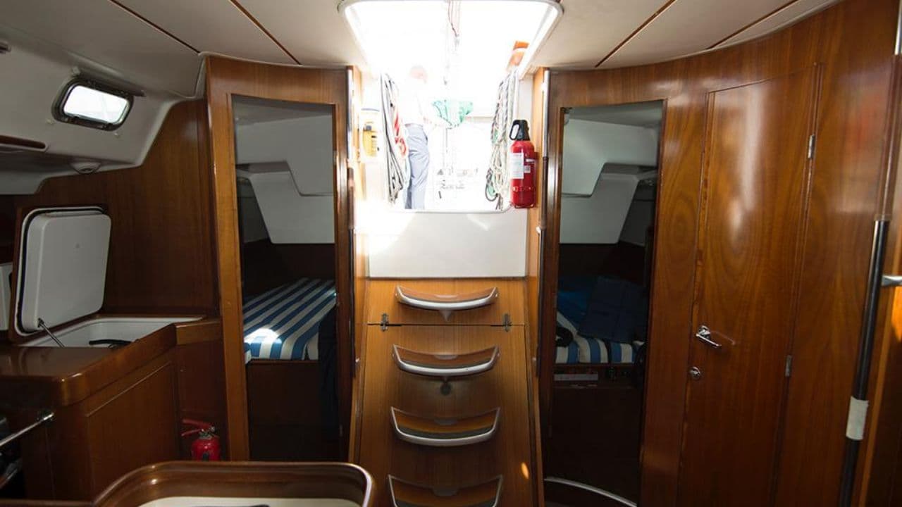 SAILING SHIVA view 8