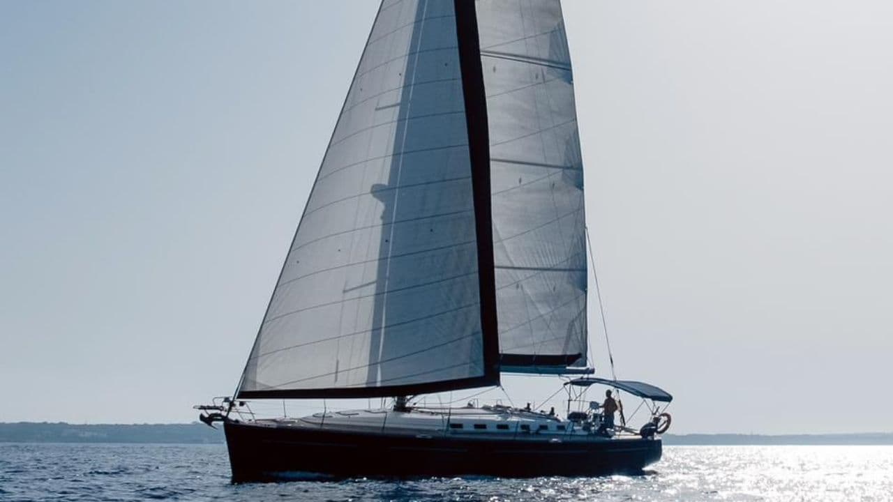 SAILING SHIVA view 1