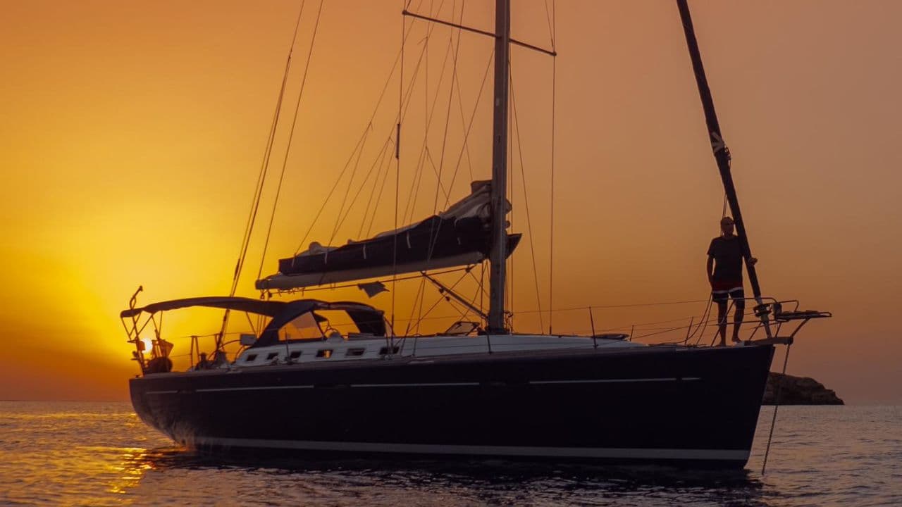 SAILING SHIVA view 2