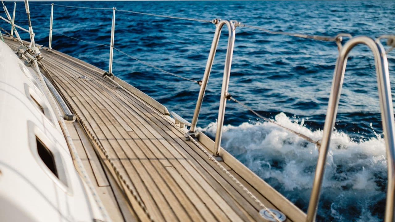SAILING SHIVA view 5
