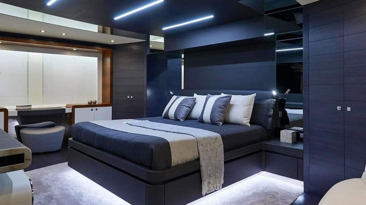 30.5M ASTONDOA CENTURY 100 | 2017 | YACHT FOR SALE view 16