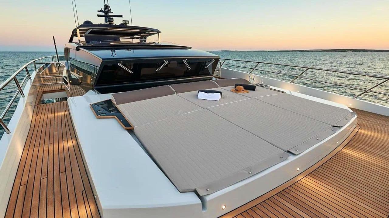 30.5M ASTONDOA CENTURY 100 | 2017 | YACHT FOR SALE view 8