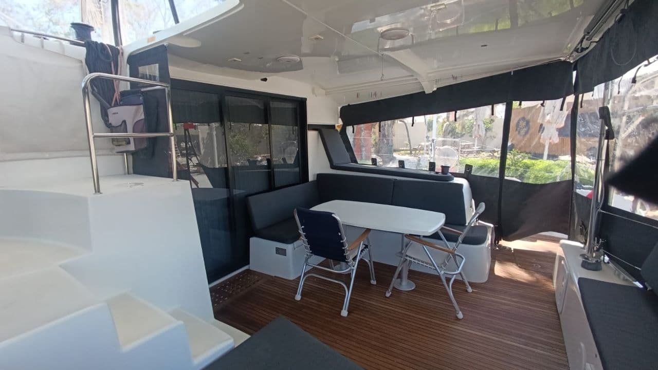 LAGOON 42 SAILING CATAMARAN FOR SALE | OWNER'S VERSION view 4