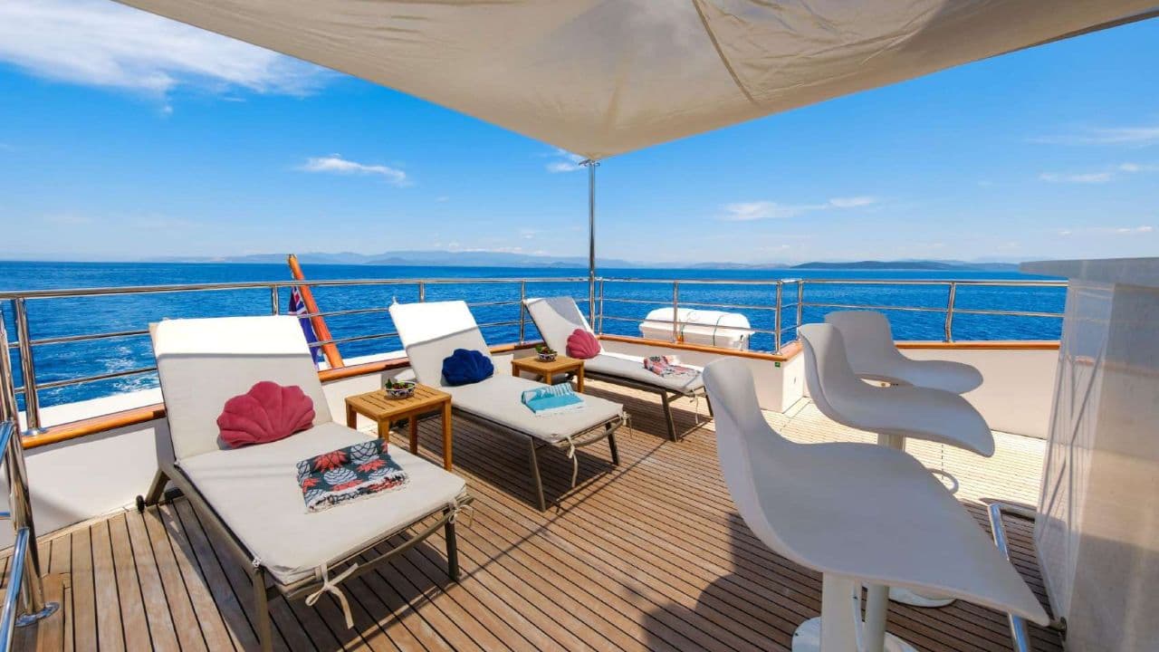 OTTAWA IV | 39M TRI-DECK MOTOR YACHT FOR SALE view 11