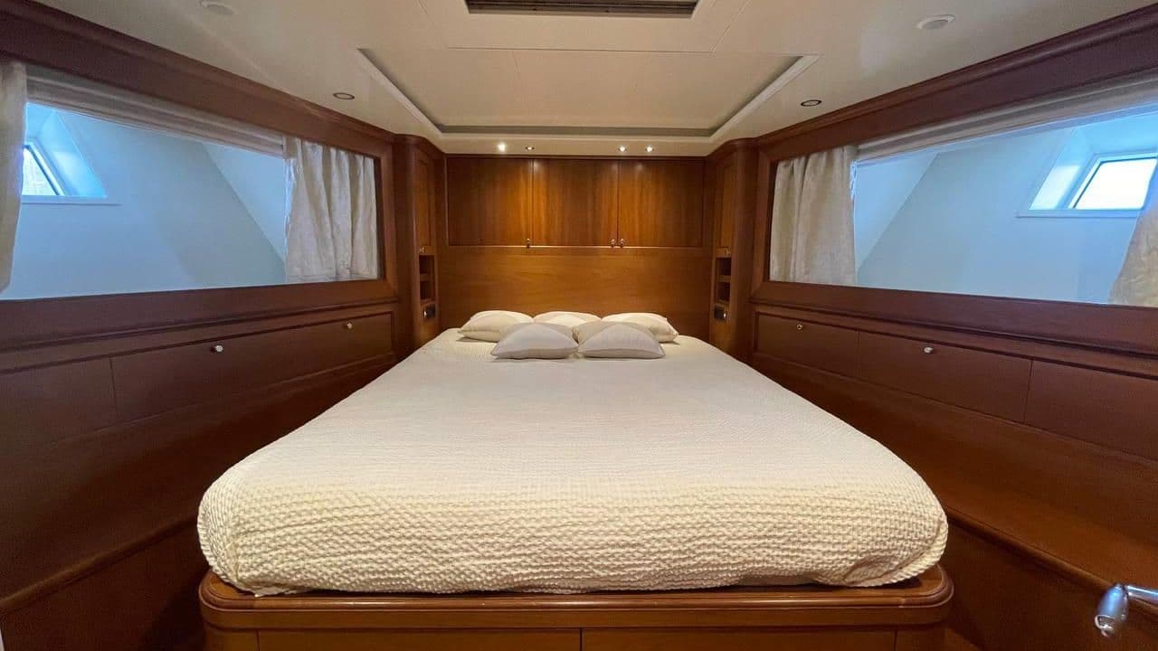 HEESEN 83 view 15