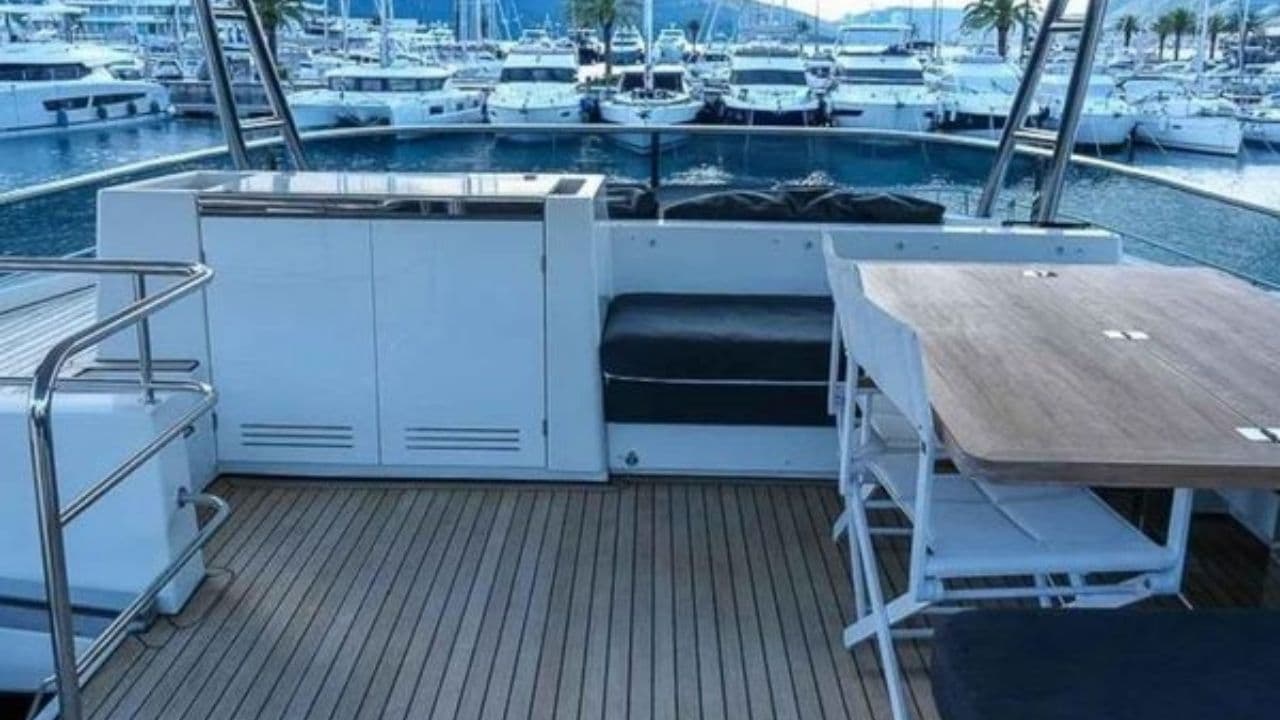 Lagoon 630 Power Catamaran view 21
