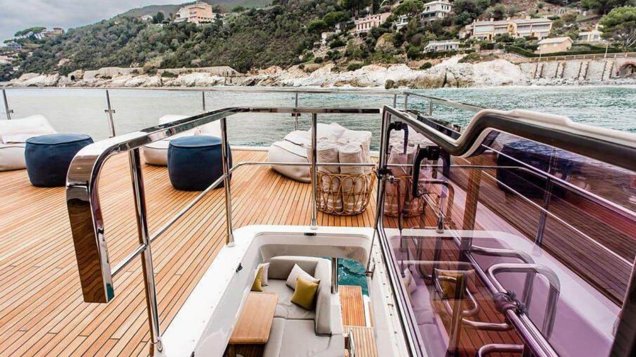 Azimut Grande 25 Metri view 9