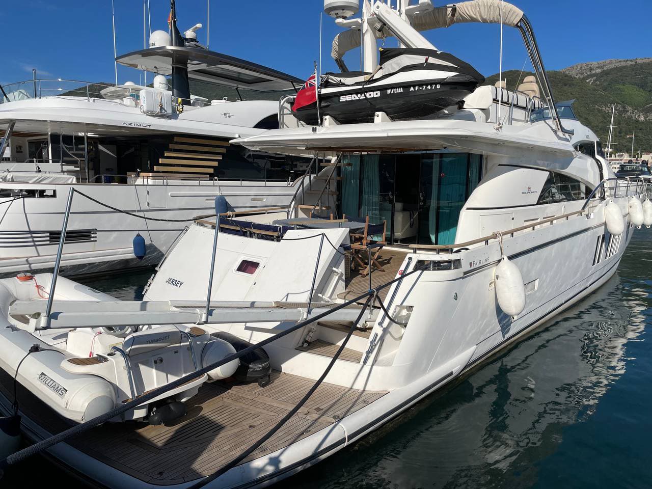 Fairline Squadron 78 view 7