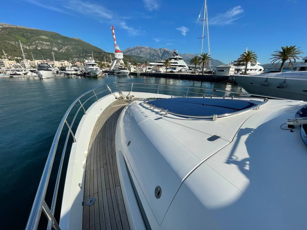 Fairline Squadron 78 view 26
