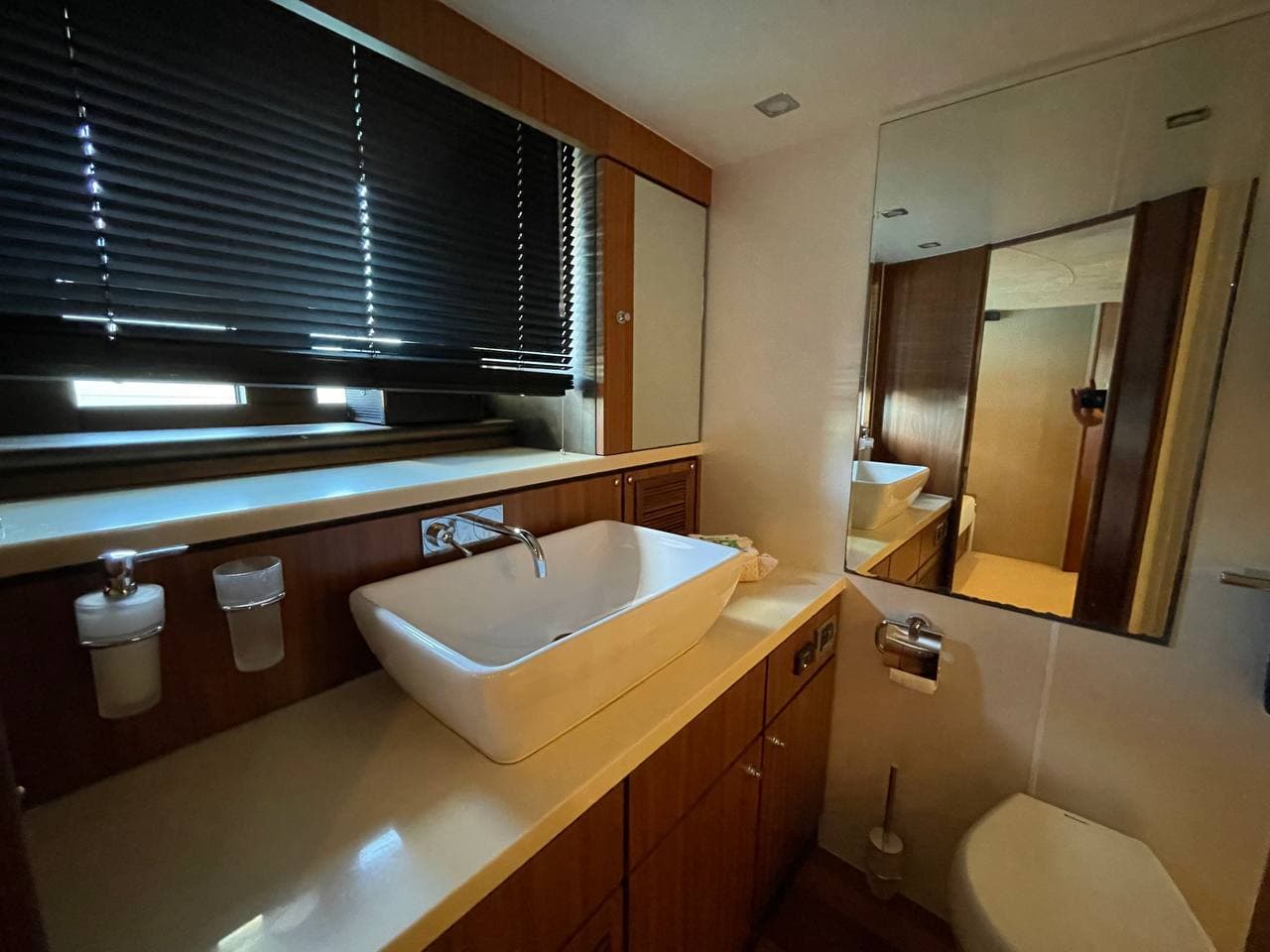 Fairline Squadron 78 view 87