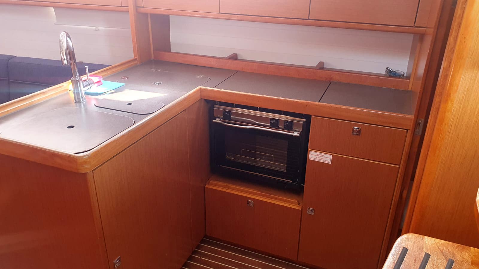 Bavaria Cruiser 37 view 10