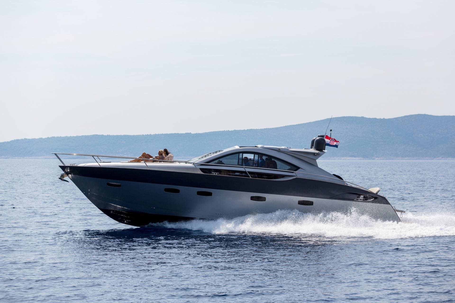 Pearlsea 56 Coupe view 5