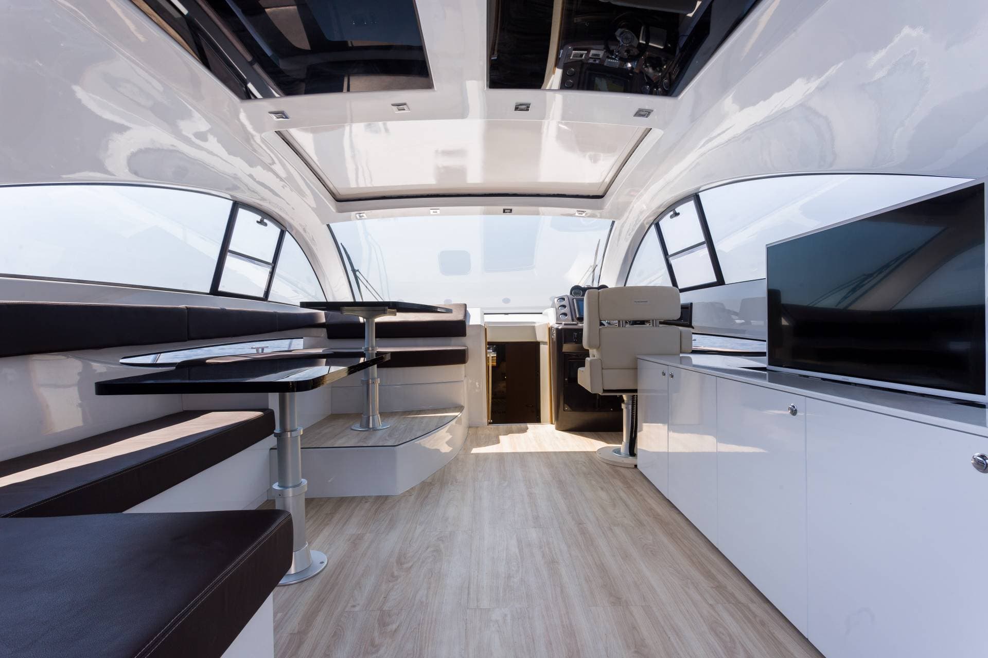 Pearlsea 56 Coupe view 24