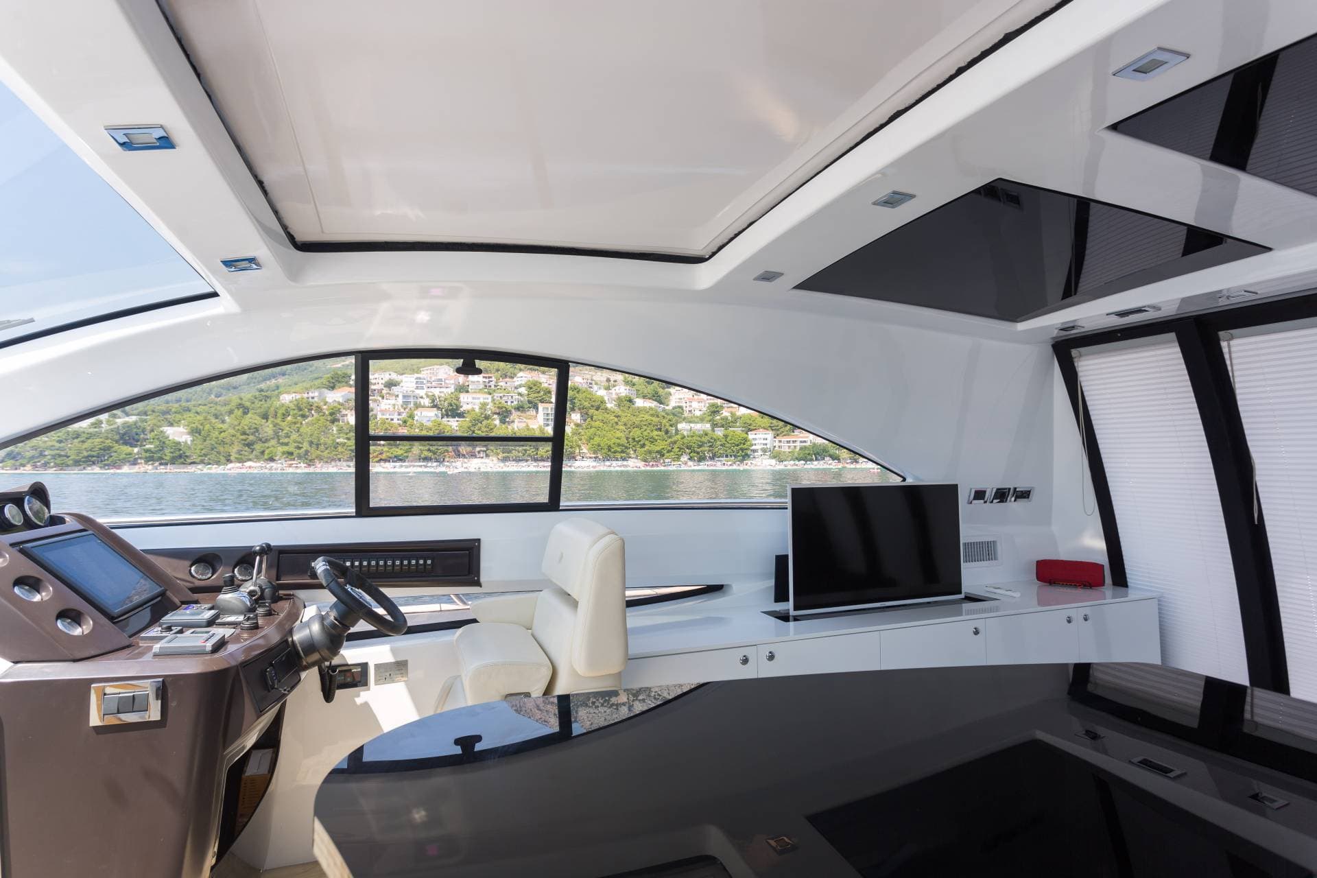 Pearlsea 56 Coupe view 28