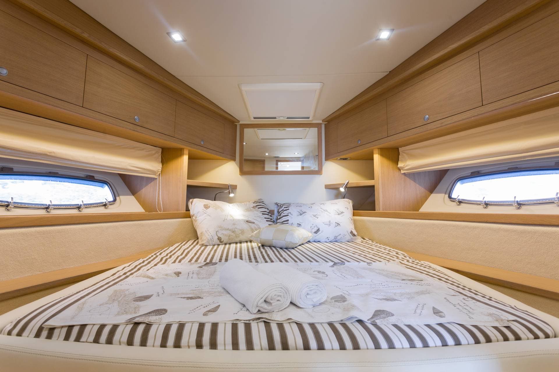 Pearlsea 56 Coupe view 30