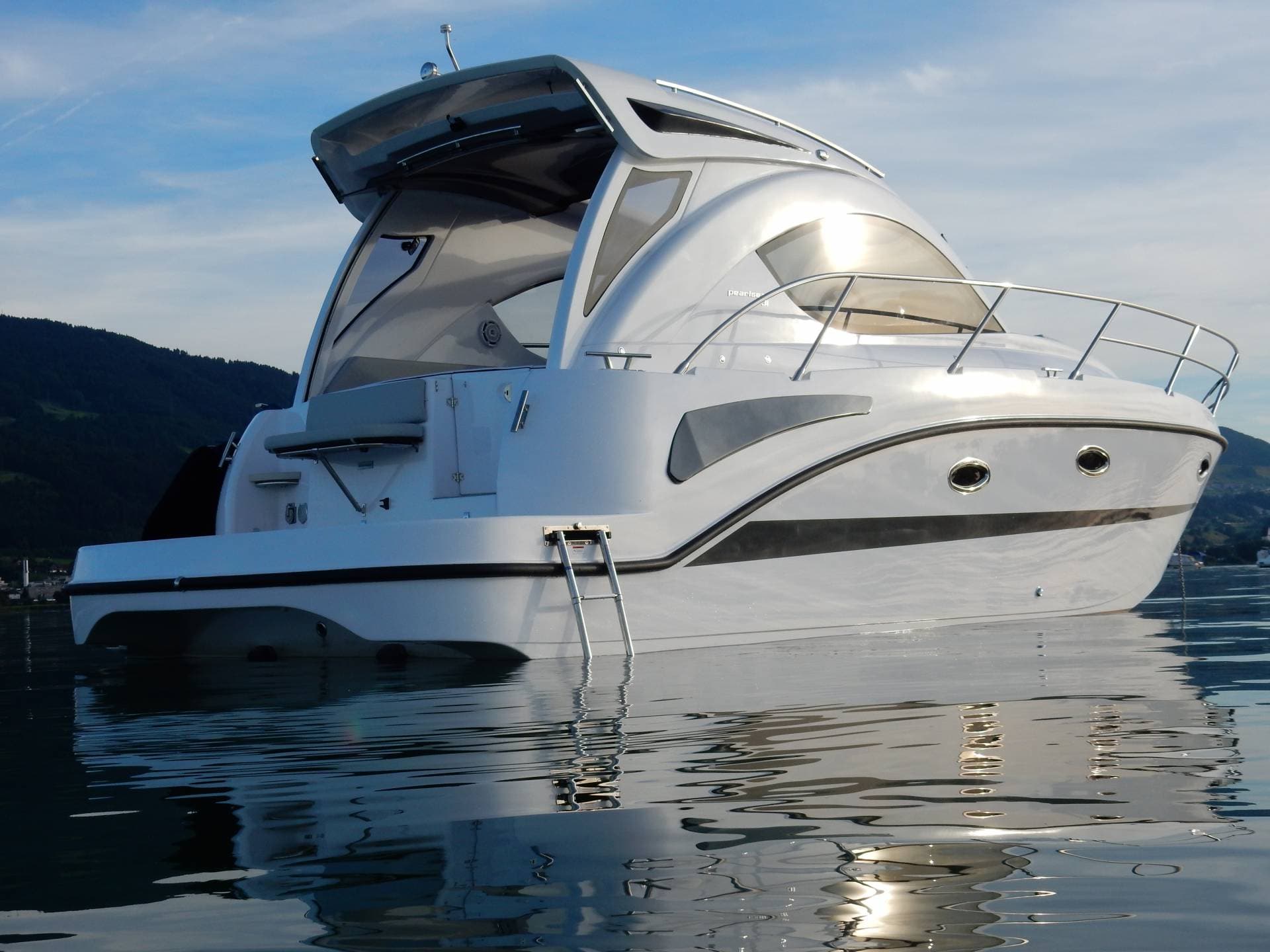 Pearlesea 31 Coupe view 16