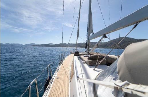 Bavaria Cruiser 56 view 2