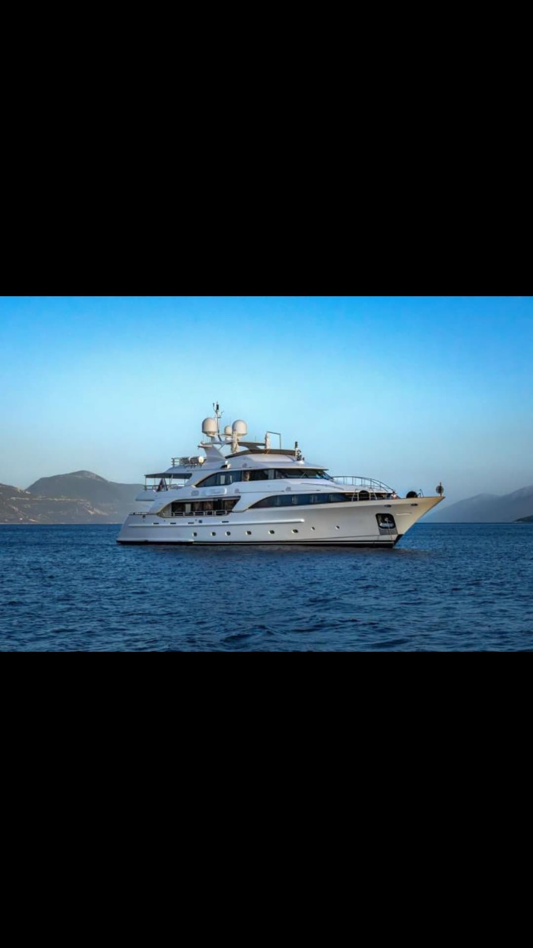 Benetti Classic 120 GIORGIA 1 view 2