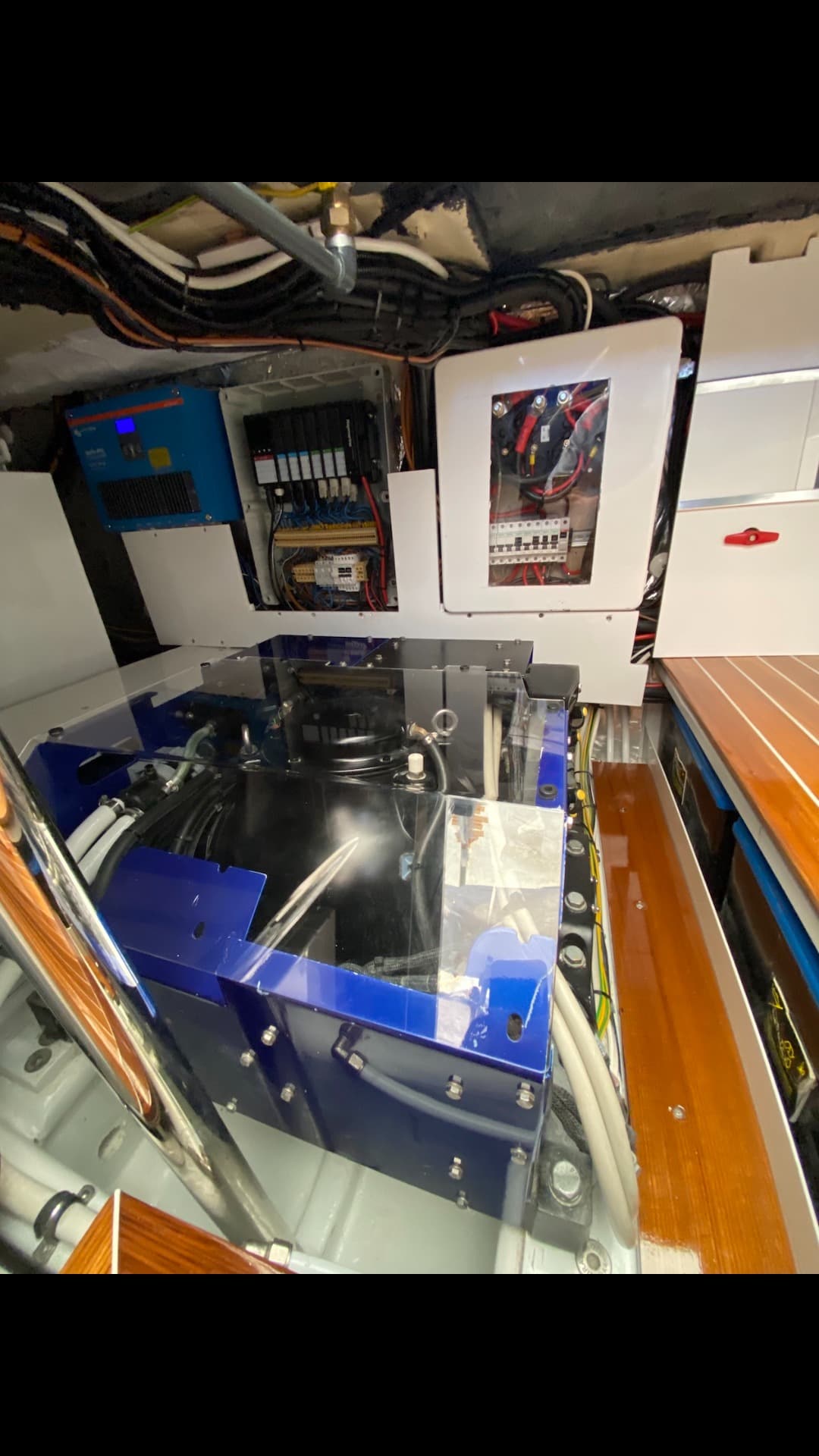 Magnum 40 Restomod 2025 view 22