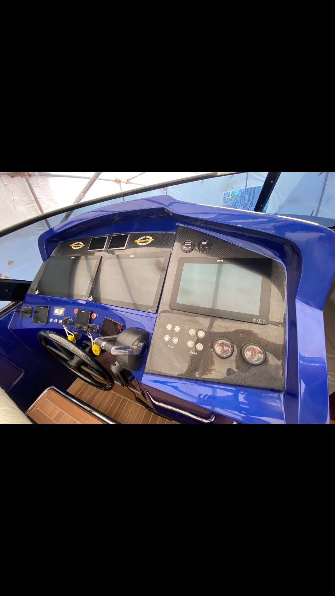 Magnum 40 Restomod 2025 view 28