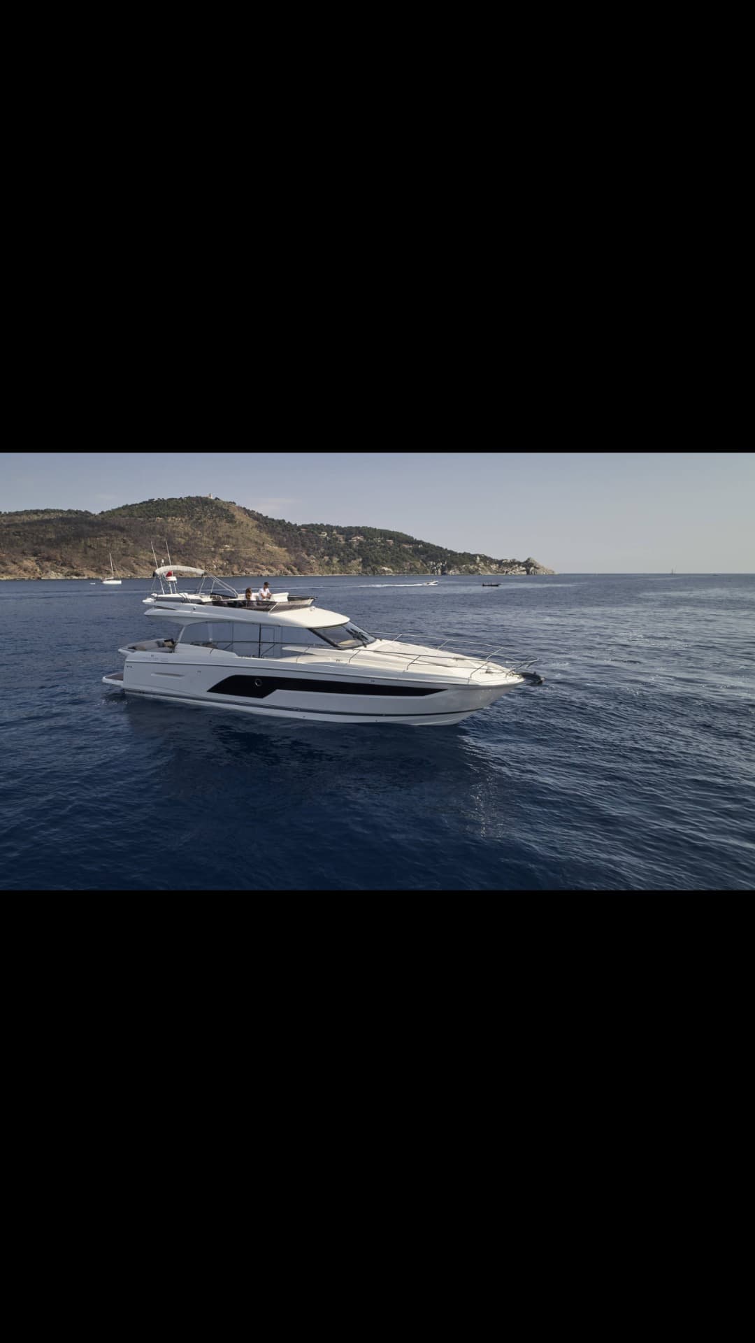 Prestige 590 view 1