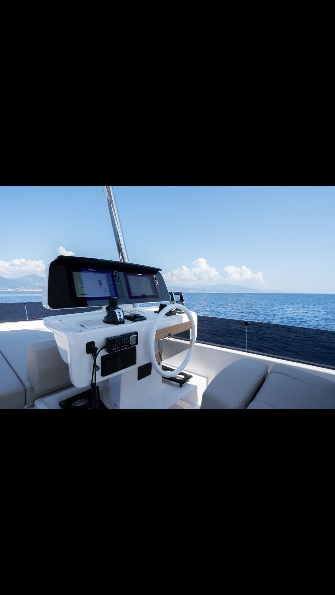 Ferretti Yachts 670 view 17