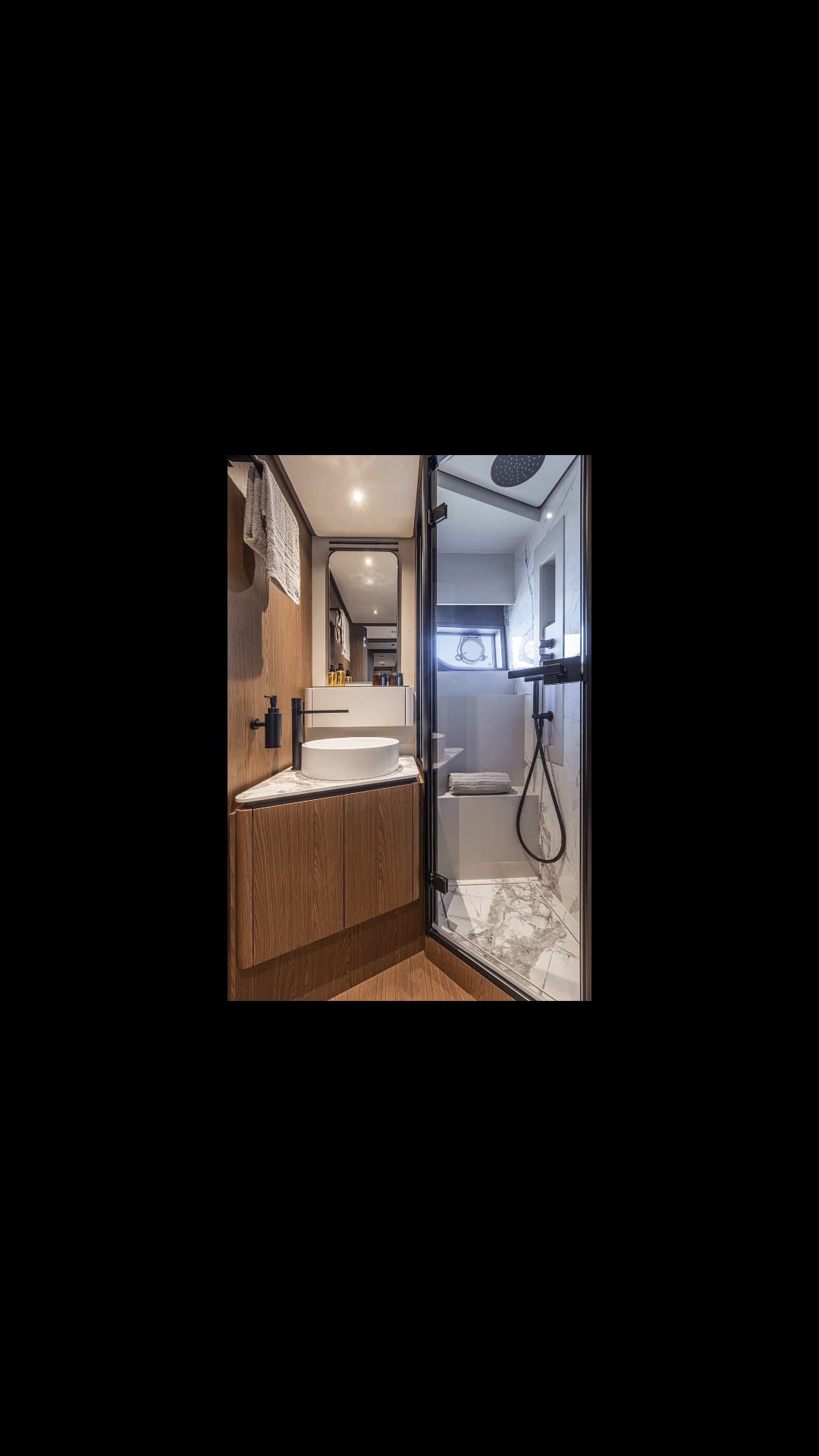 Ferretti Yachts 580 view 23