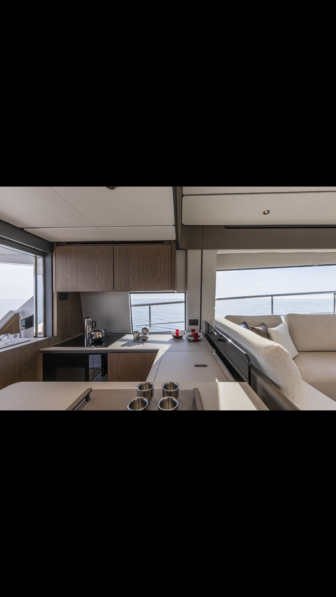 Ferretti Yachts 580 view 28