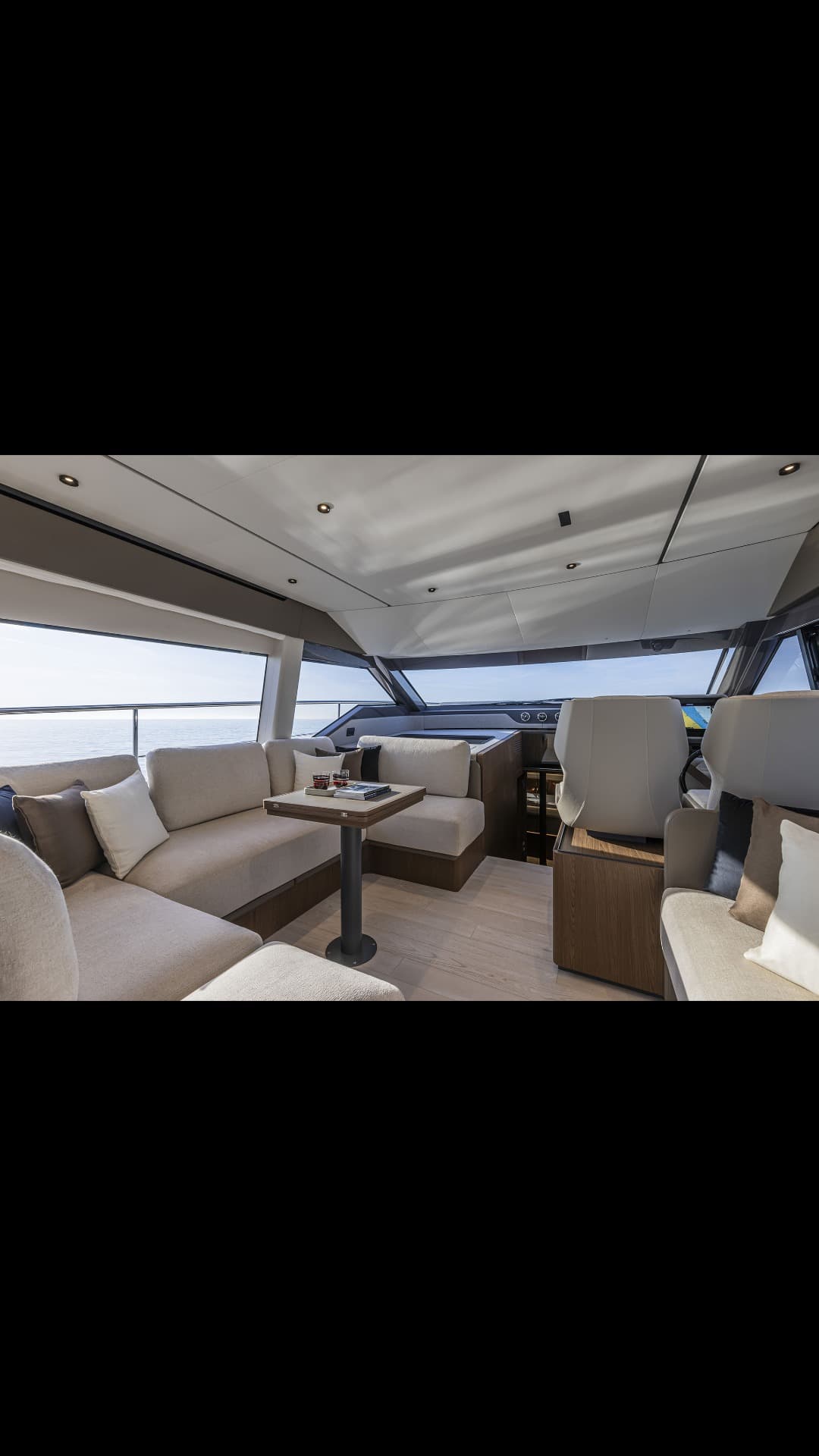 Ferretti Yachts 580 view 16