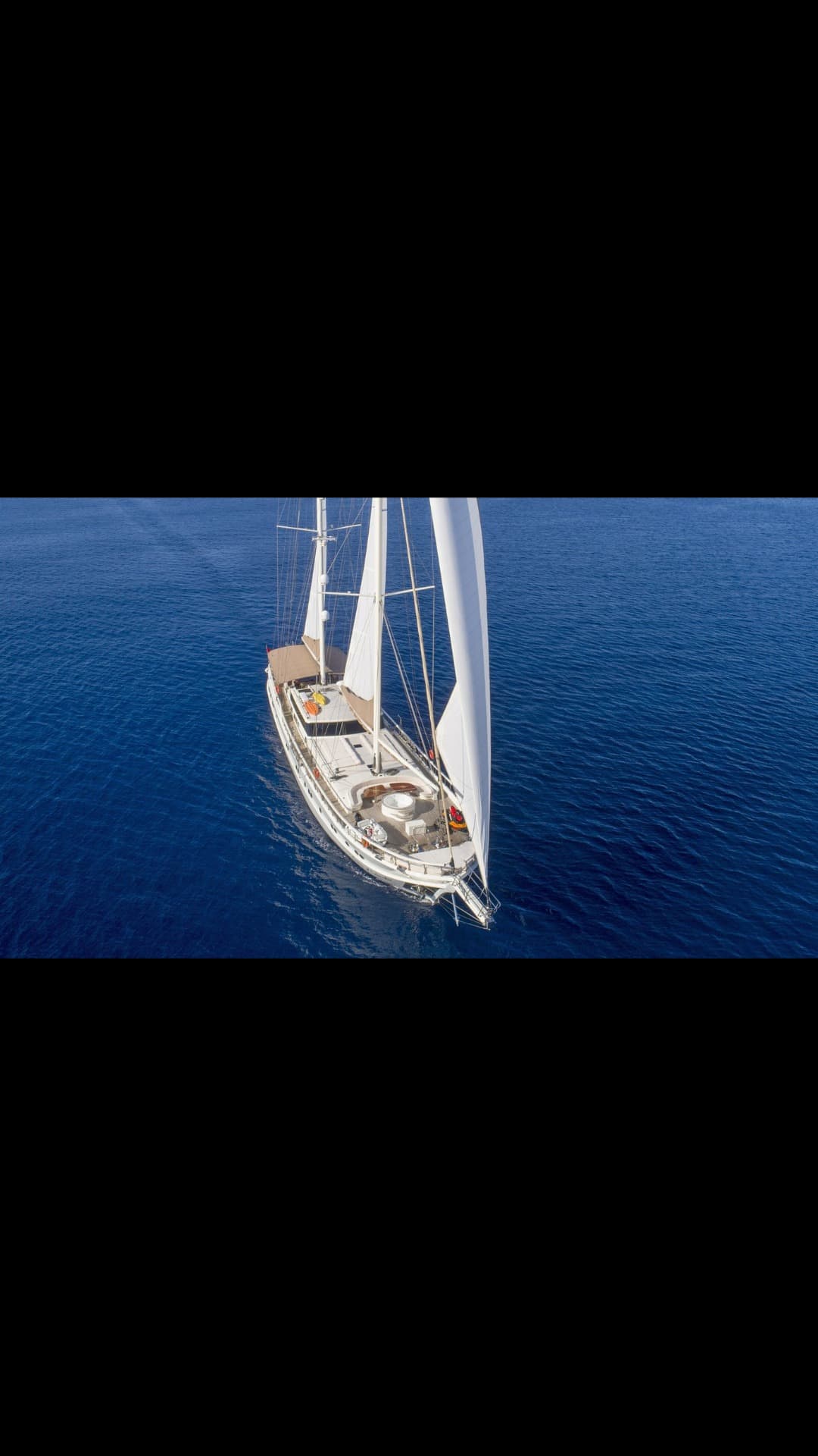 QUEEN OF SALMAKIS view 5