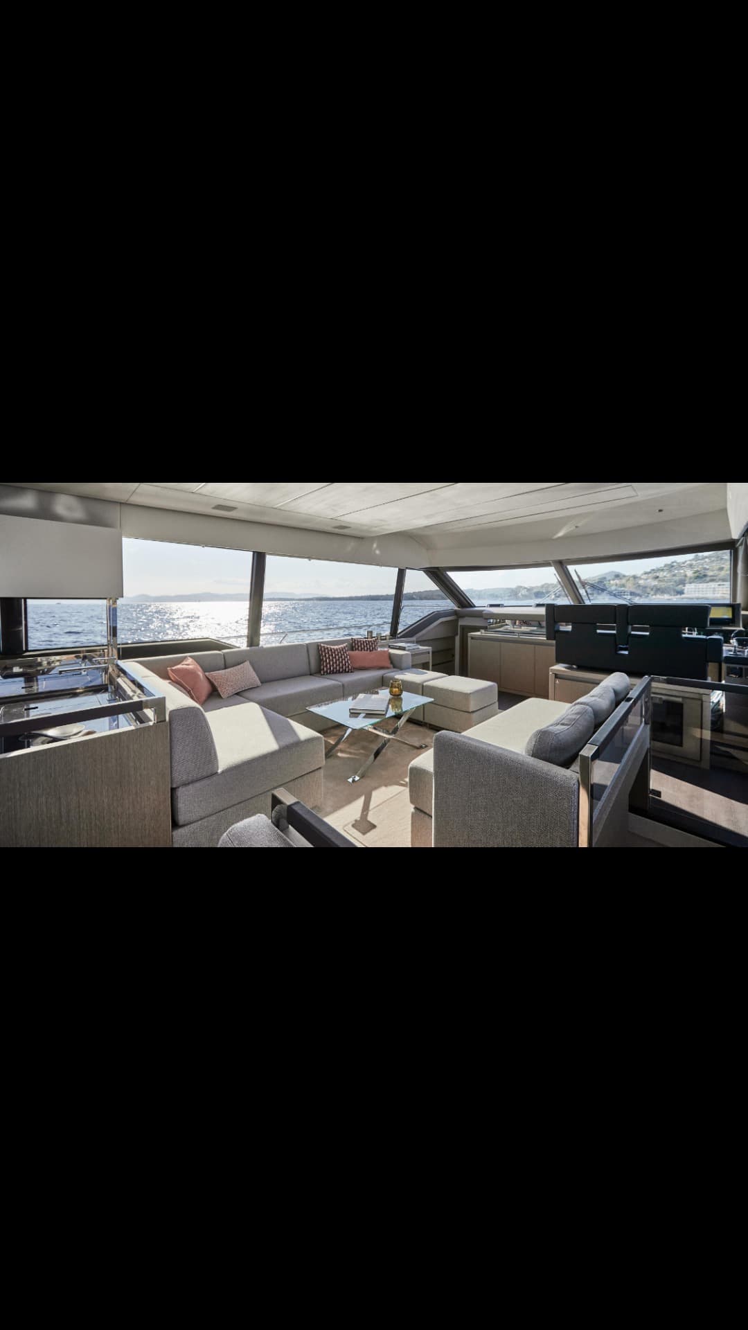 Prestige 690 view 7