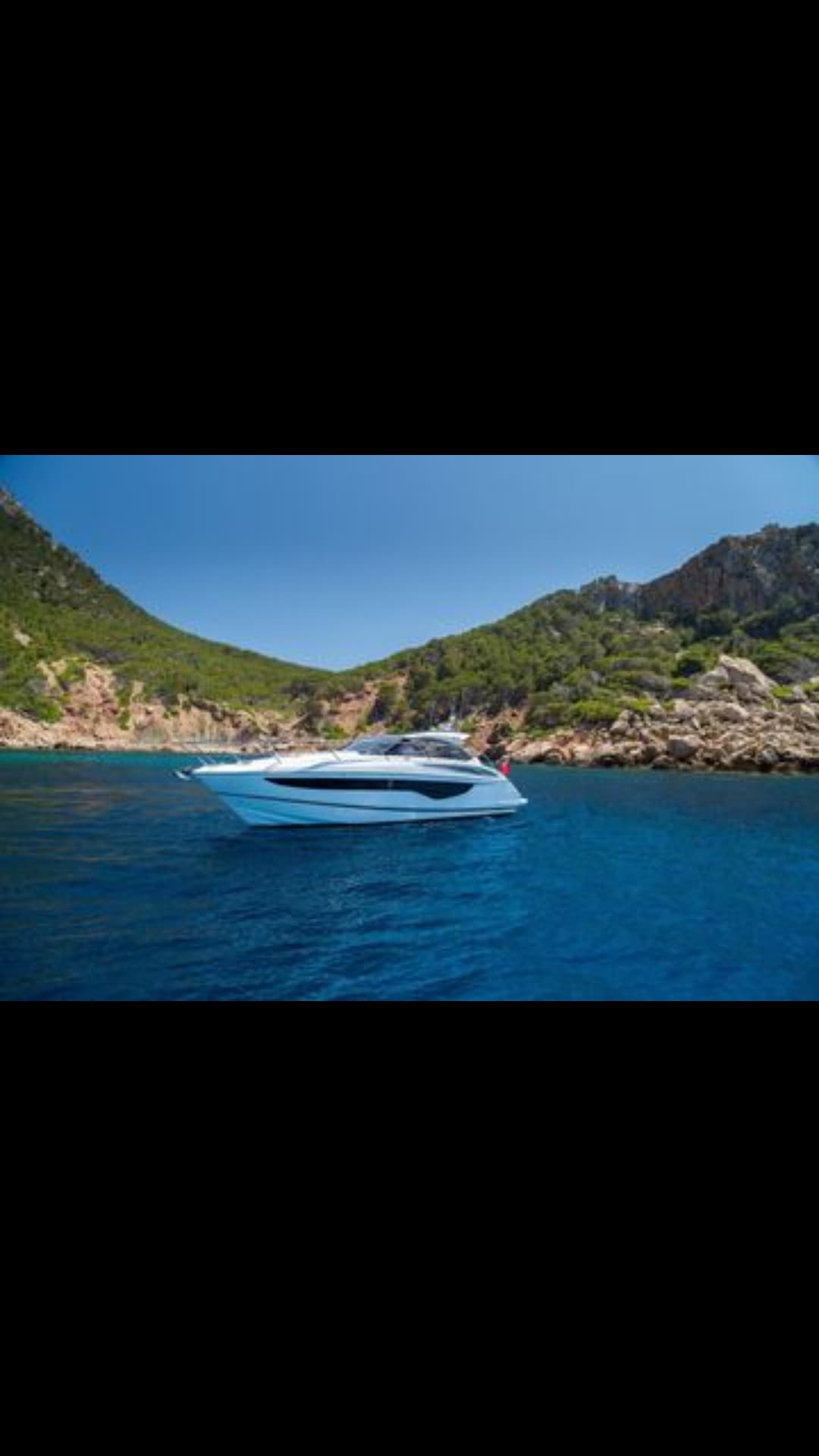 Princess V40 view 2