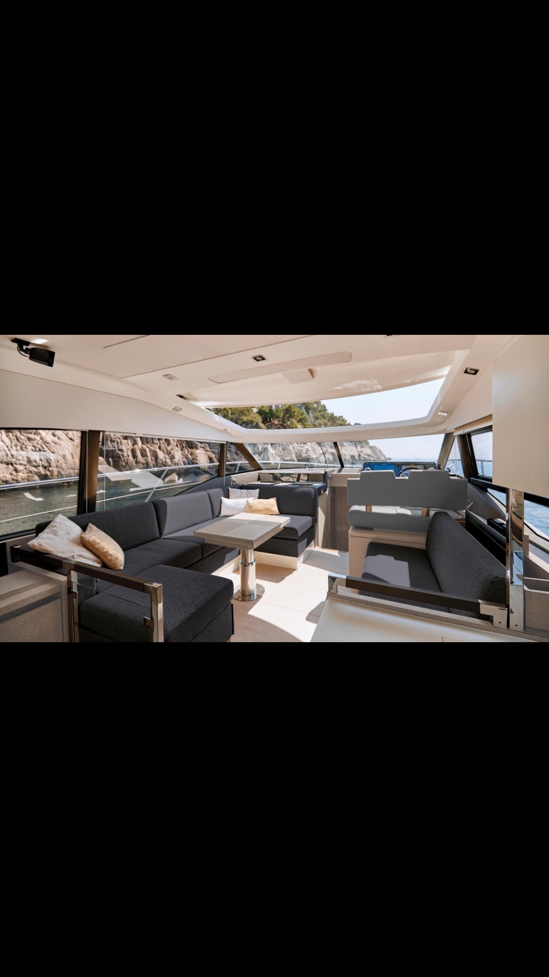 Prestige 460S view 10
