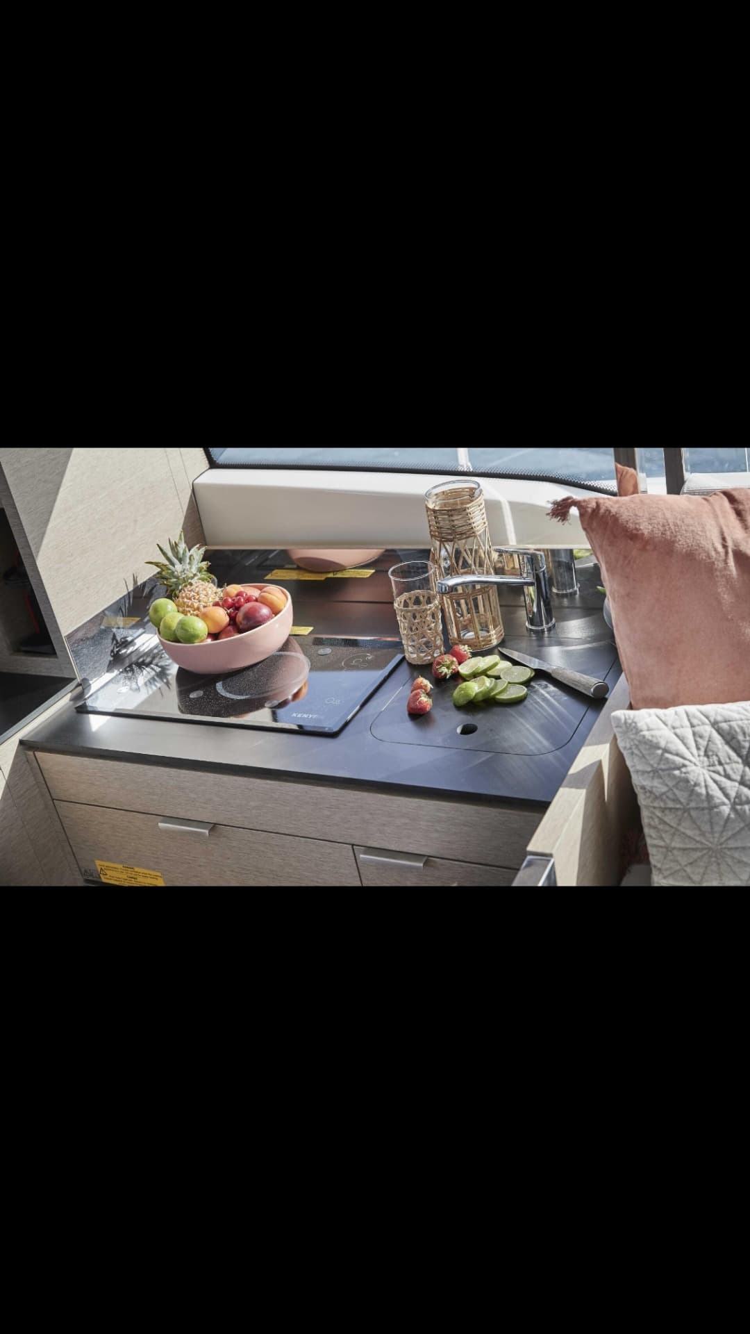Prestige 420 view 7