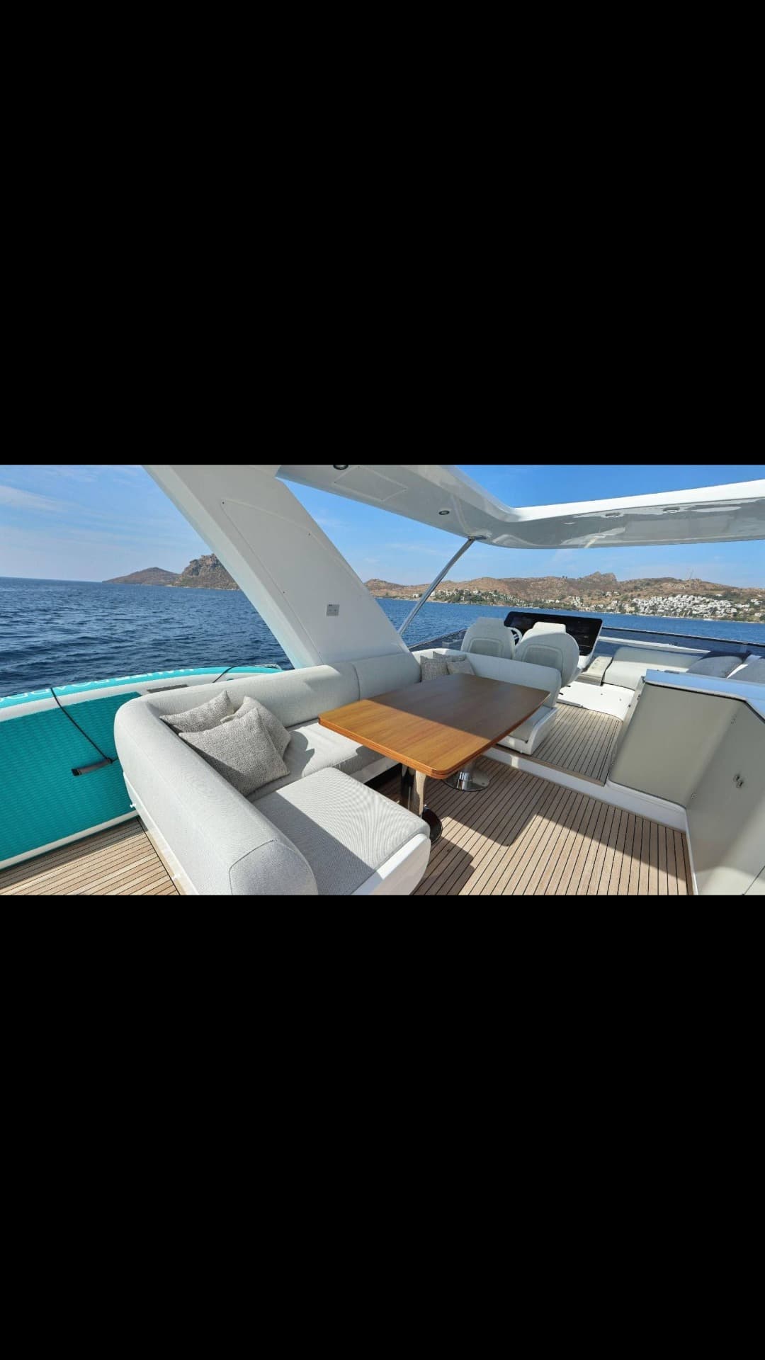 Azimut 60 view 6