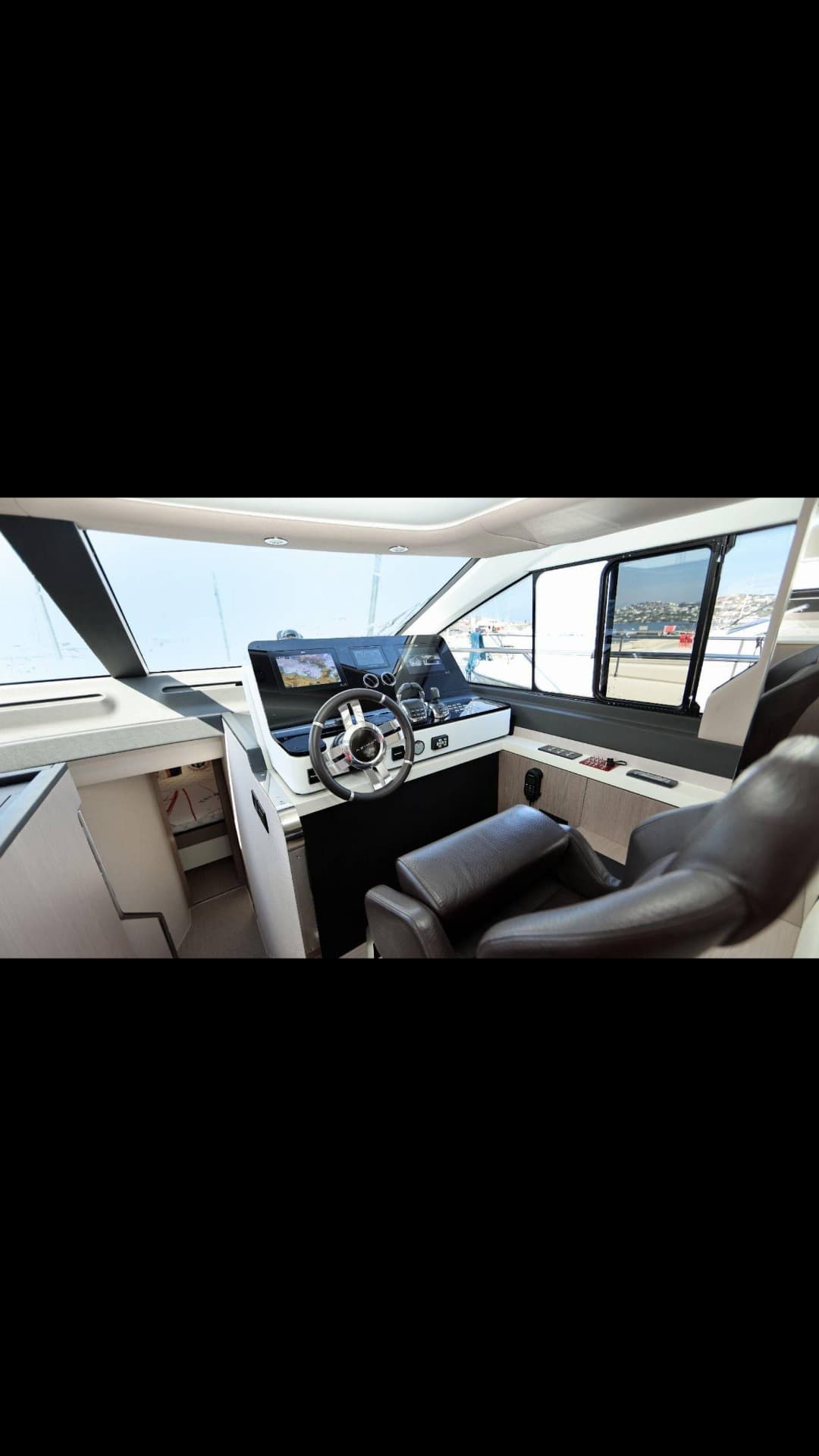 Azimut 60 view 23