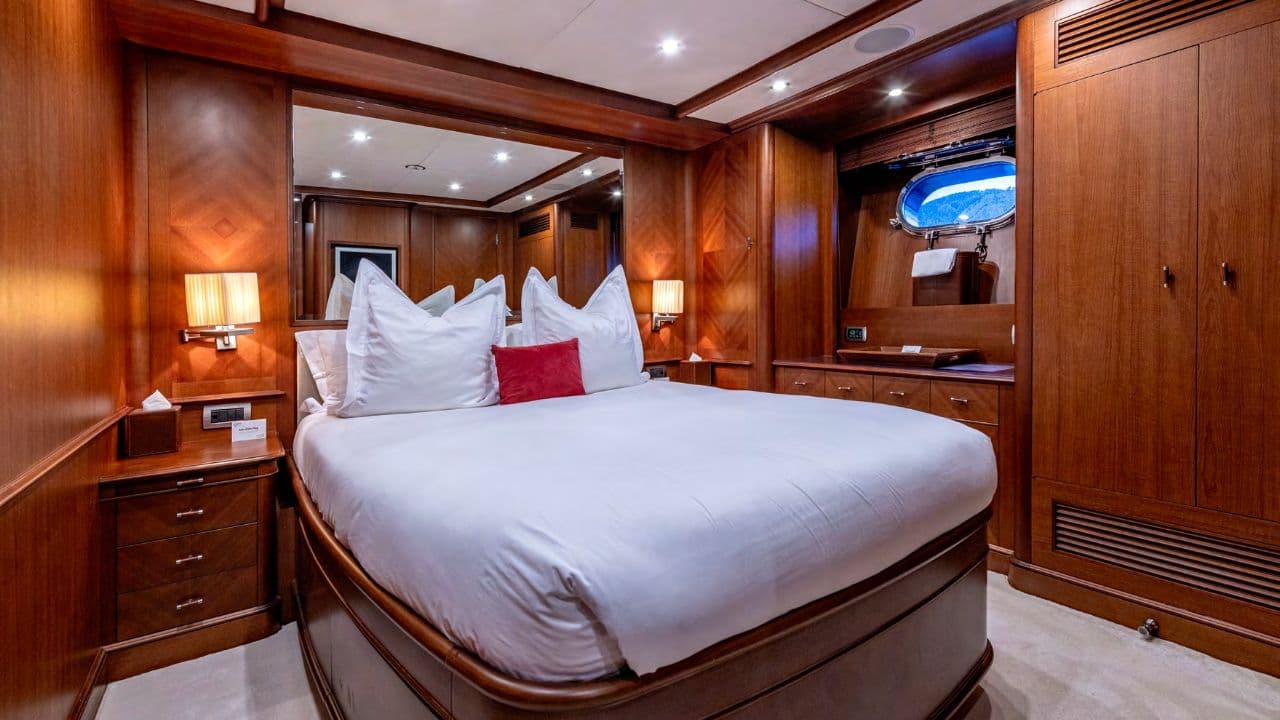 Benetti Classic 120 view 31