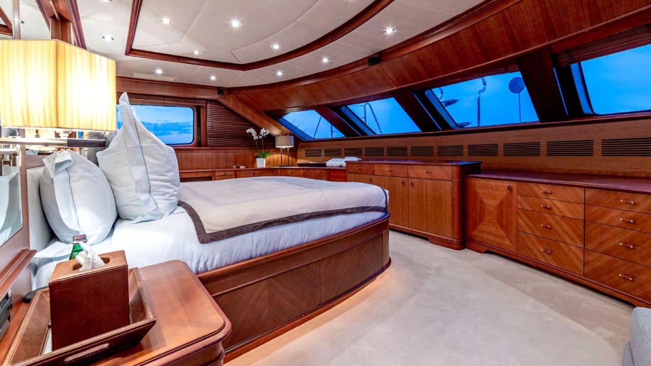 Benetti Classic 120 view 27