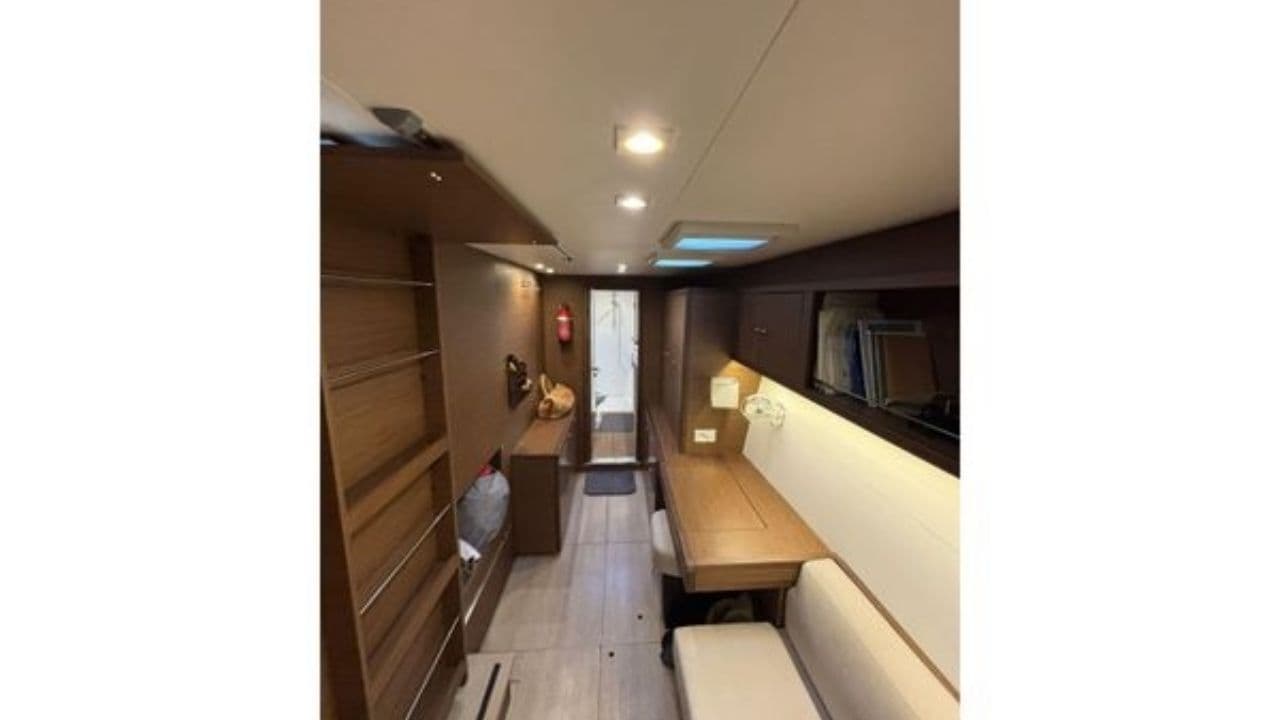 Lagoon 450 F view 13